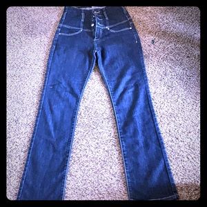 High waisted jeans